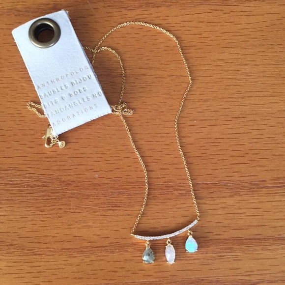 🔥SOLD🔥NWT Anthropologie Gold Windchime Necklace - Picture 4 of 5